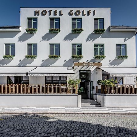 Hotel Golfi ปอดเยบราดิ ภายนอก รูปภาพ