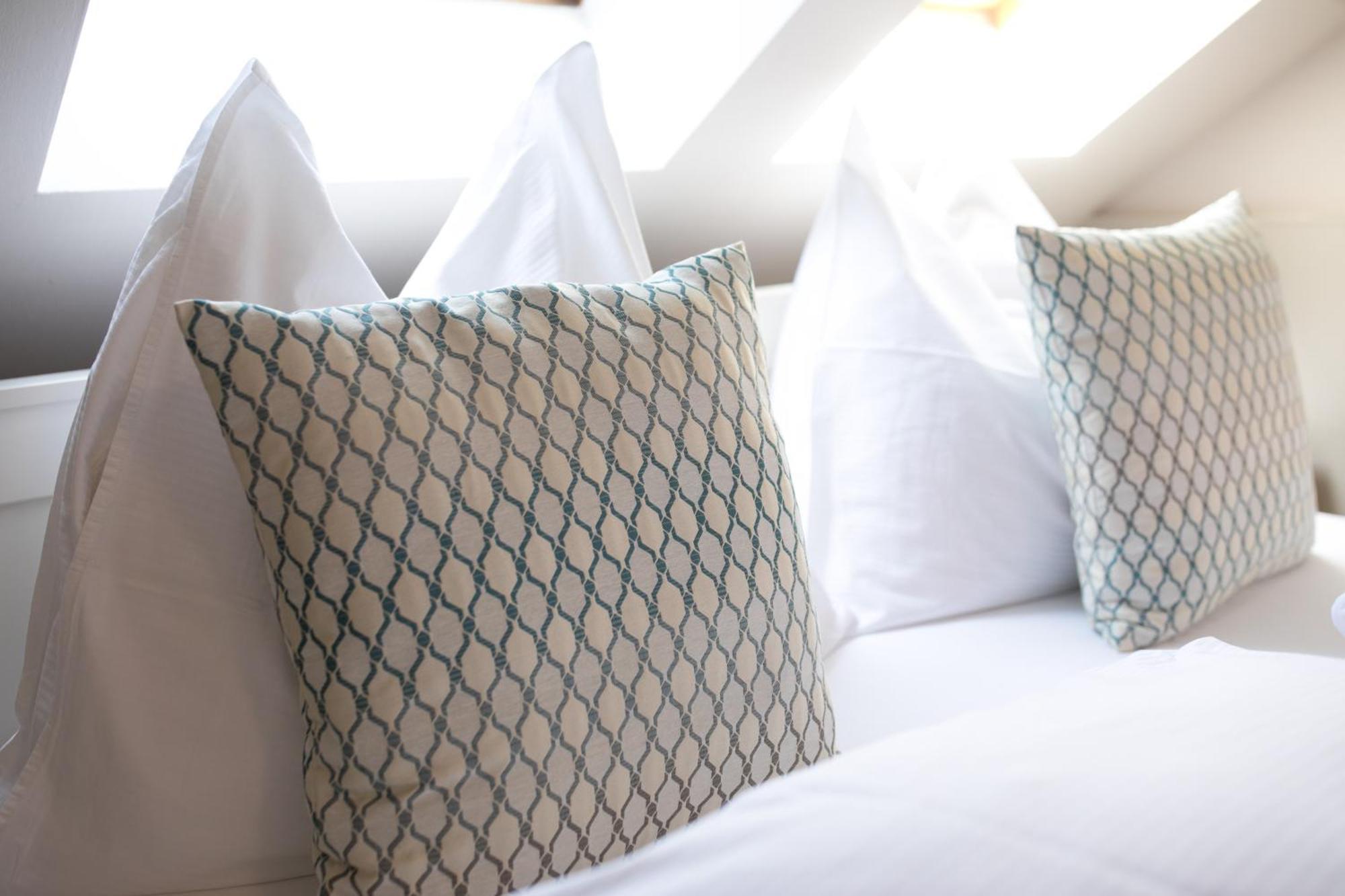 Hotel Golfi ปอดเยบราดิ ภายนอก รูปภาพ